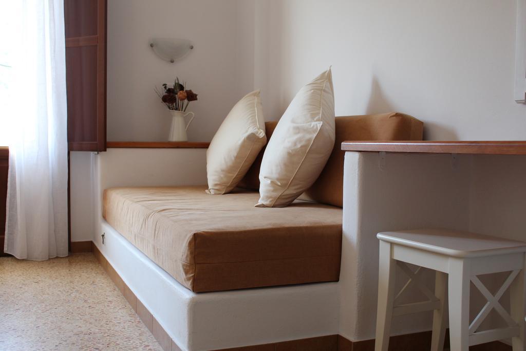 Hotel Kamari Kamares  Oda fotoğraf